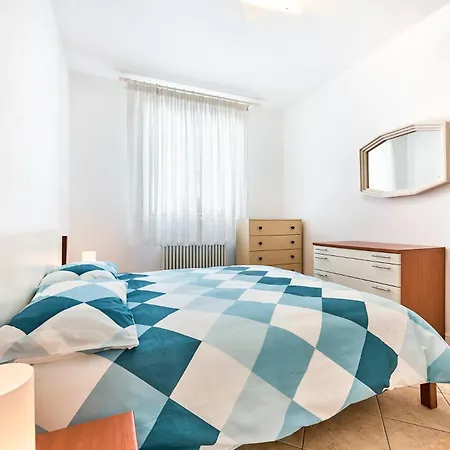 Pines House - Host Solution Apartman