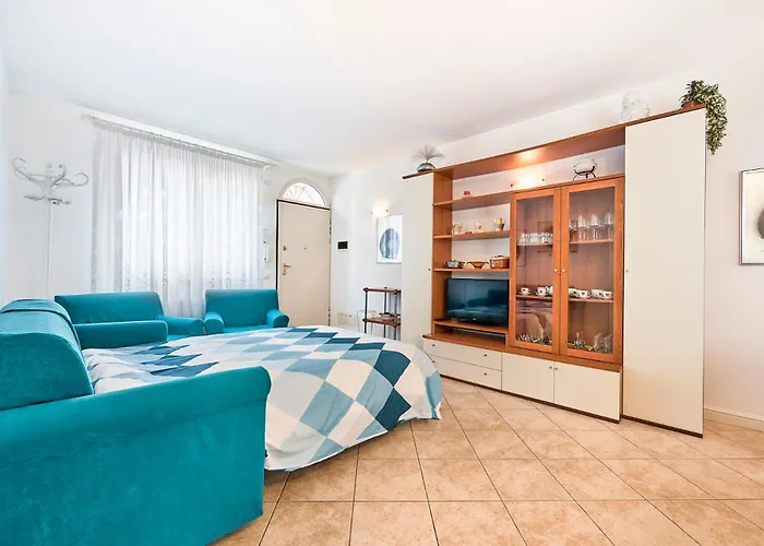 Pines House - Host Solution