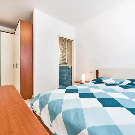 Apartment Pines House - Host Solution *