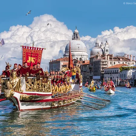 Pines House - Host Solution *